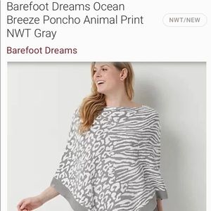 NWT- BAREFOOT DREAMS DOVE GRAY ANIMAL PRINT PONCHO